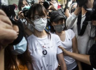 ഹോങ്കോംഗ് ജനാധിപത്യ സമരങ്ങളുടെ നേതാവ് ആഗ്നസ് ചൗ ജയിൽ മോചിതയായി agnes-chow