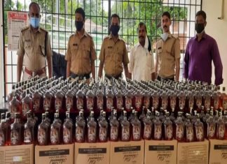illicit-liquor-hunt-in-kannur-koodali-279-liters-of-karnataka-liquor-seized