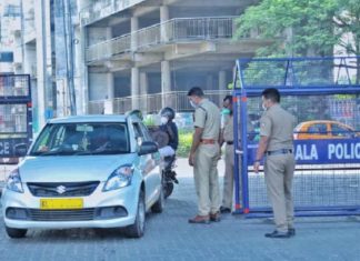 മാറ്റമില്ലാതെ കോവിഡ് ടിപിആർ; സംസ്ഥാനത്ത് നിയന്ത്രണങ്ങൾ തുടർന്നേക്കും lockdown in kerala