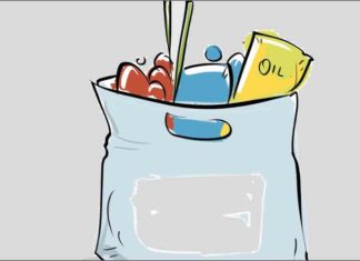 കാട്ടുവഴികൾ താണ്ടി സന്നദ്ധസംഘടനകൾ; ഒറ്റപ്പെട്ട ഊരുകളിൽ സഹായമെത്തിച്ചു