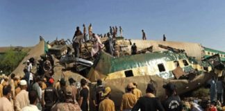 പാകിസ്ഥാൻ ട്രെയിൻ അപകടം; മരണസംഖ്യ ഉയരുന്നു Pakisthan-train Accident