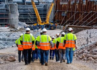 കോവിഡ് വ്യാപനം ലോകത്തിൽ സമാനതകളില്ലാത്ത തൊഴിൽ പ്രതിസന്ധി സൃഷ്ടിച്ചു; യുഎൻ റിപ്പോർട് WORKERS