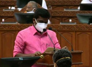 ദേവികുളം എംഎൽഎ വീണ്ടും സത്യപ്രതിജ്ഞ ചെയ്തു; ഇത്തവണയും തമിഴിൽ തന്നെ