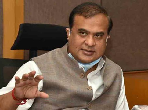 ‘കോൺഗ്രസ് സർക്കാരുകൾ രാജിവെച്ചാൽ ഞാനും രാജിവെക്കാം’; വെല്ലുവിളിച്ച് ഹിമന്ത ബിശ്വ ശർമ Himanta-Biswa-Sarma reacts-to-fir-against-him