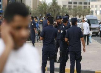 കുവൈറ്റിൽ സഹോദരങ്ങൾ തമ്മിൽ സംഘട്ടനം; തടയാനെത്തിയ പോലീസിനും മർദ്ദനം; അറസ്റ്റ് Assaulting police officers 4 siblings arrested in kuwait