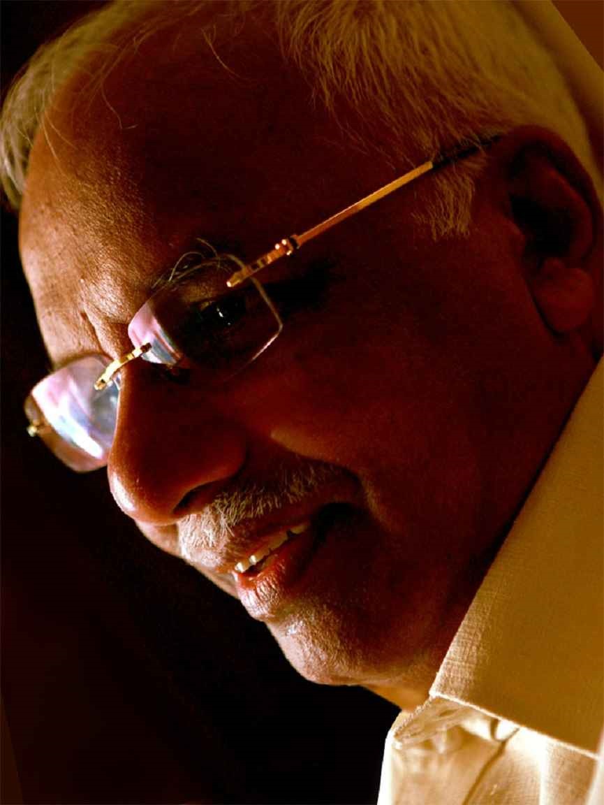 Thadagam Foundation's 'Eid Gift' Swift car for Jalaluddin Adani