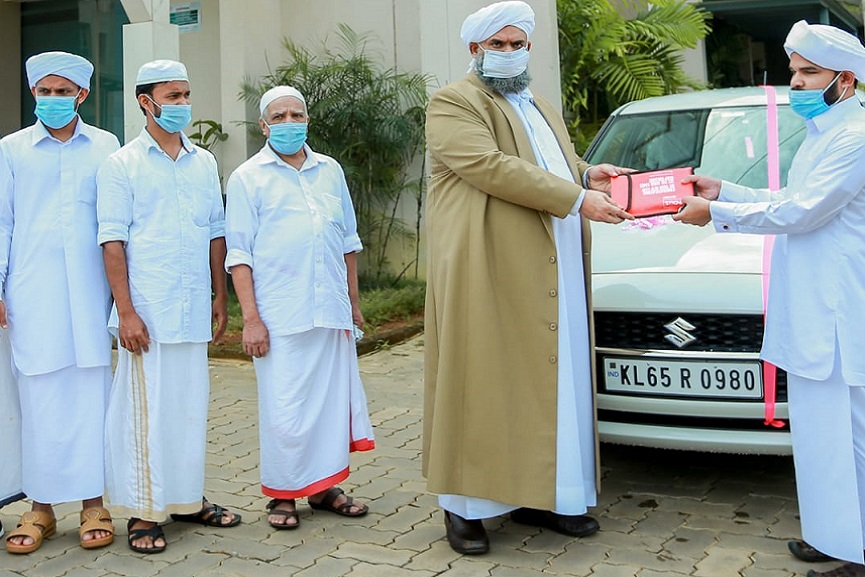 Thadagam Foundation's 'Eid Gift' Swift car for Jalaluddin Adani Thadagam Foundation's 'Eid Gift' Swift car for Jalaluddin Adani