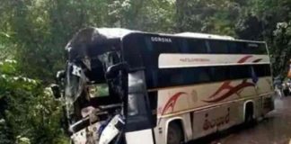 കണ്ണൂരിൽ ബസ് നിയന്ത്രണംവിട്ട് മരത്തിലിടിച്ച് ഡ്രൈവർ മരിച്ചു Bus-Accident-in-Kannur