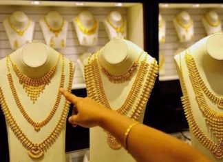 ചരിത്രത്തിലെ ഏറ്റവും വലിയ നിരക്കിൽ സ്വർണവില; ഇന്ന് 560 രൂപ കൂടി Gold Rate Kerala