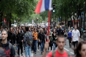 Anti-vaccine protests in France; Police use tear gas