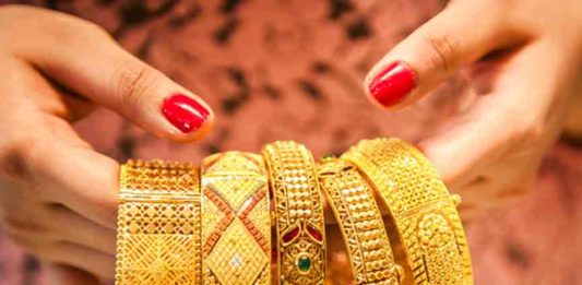 ലക്ഷം തൊട്ട് സ്വർണം; കേരളത്തിൽ ആദ്യം, ഇന്ന് ഒറ്റയടിക്ക് കൂടിയത് 1760 രൂപ Gold-Rate-Today