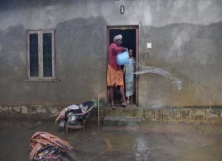 പുല്ലൂർ തോടിന്റെ സംരക്ഷണ ഭിത്തി തകർന്നു; മൂന്ന് കുടുംബങ്ങൾ വെള്ളപ്പൊക്ക ഭീഷണിയിൽ kasargod local news