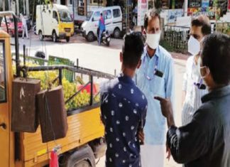 kannur-action against footpath sale