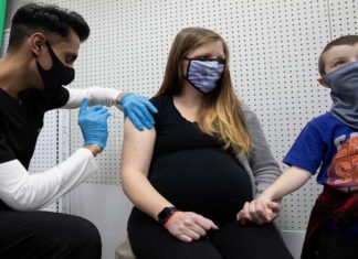 കോവിഡ് വാക്സിനേഷൻ; ദുബായിൽ ഗർഭിണികൾക്ക് നൽകി തുടങ്ങി Covid Vaccination