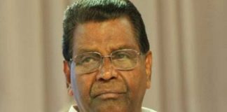 ‘ഗ്രൂപ്പിലെ കാര്യങ്ങളൊന്നും അറിയിക്കാറില്ല’; അതൃപ്തി പ്രകടമാക്കി തിരുവഞ്ചൂർ DCC List_Kerala