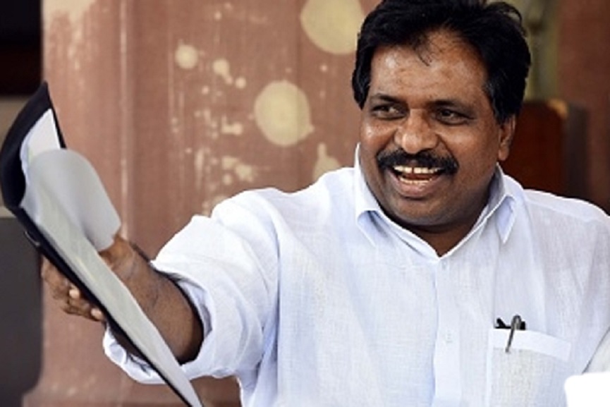 kodikunnil-suresh kodikkunnil against cm