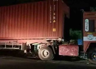 വെങ്ങളം ജങ്ഷൻ പാർക്കിങ് കേന്ദ്രമാകുന്നു; അപകട ഭീതി Vengalam parking-center