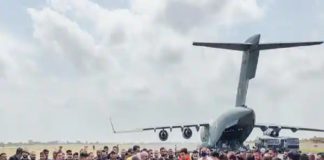 അഫ്ഗാനിൽ നിന്ന് വ്യോമസേന വിമാനം ഇന്ത്യയിലേക്ക്; നിരവധി പേർ കുടുങ്ങി