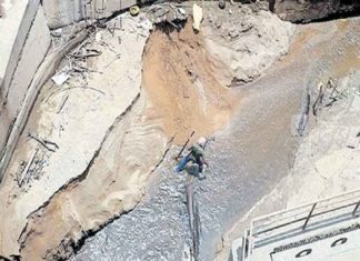 കൂറ്റൻപാറ ഉരുണ്ട് വീടിന് മുകളിൽ പതിച്ചു; ദുരന്തം ഒഴിവായത് തലനാരിഴക്ക്