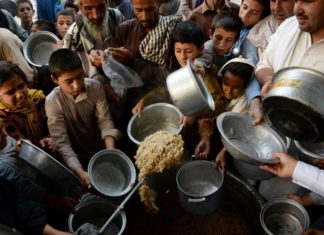 Afghan people starve