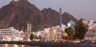 ഒമാനിൽ പൊതു സ്ഥങ്ങളില് പ്രവേശനം വാക്സിൻ എടുത്തവർക്ക് മാത്രം oman-covid-restrictions