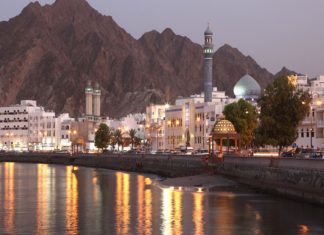 ഒമാനിൽ പൊതു സ്ഥങ്ങളില് പ്രവേശനം വാക്സിൻ എടുത്തവർക്ക് മാത്രം oman-covid-restrictions