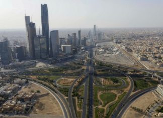 പ്രവാസികളുടെ ഇഖാമ, റീ എൻട്രി, വിസിറ്റ് വിസ; കാലാവധി സൗജന്യമായി നീട്ടി സൗദി Saudi News