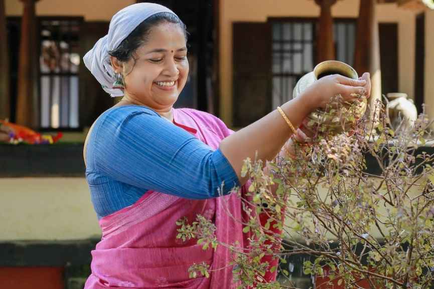 Madhu Balakrishnan's video album 'Aishwaraya Ponnonam' is notable