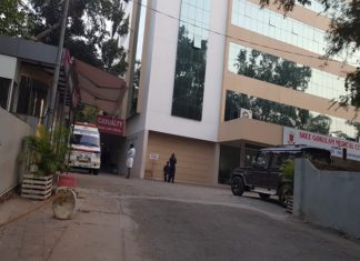 വനിതാ ഡോക്ടർക്ക് നേരെ ചെരിപ്പെറിഞ്ഞു; ആറ്റിങ്ങലിൽ രണ്ട് പേർ പിടിയിൽ Gokulam Hospital