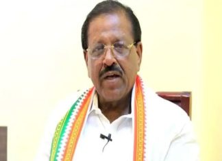 രാജ്മോഹൻ ഉണ്ണിത്താനെതിരെ പ്രതിഷേധവുമായി കോൺഗ്രസ്; വസതിയിലേക്ക് മാർച്ച്