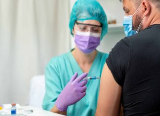 പ്രതിരോധശേഷി കുറഞ്ഞവർക്ക് ബൂസ്റ്റർ ഡോസ്; അനുമതി നൽകി അമേരിക്ക Booster Dose In America