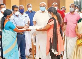 ജപ്തി ചെയ്ത വീട് സുഹൃത്തിന് തിരിച്ചു നൽകി സഹപാഠികൾ Classmates return a confiscated house to a friend