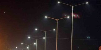 കണ്ണുചിമ്മി പയ്യന്നൂർ മേൽപാലത്തിലെ തെരുവു വിളക്കുകൾ Street-light in Payyannur Flyover