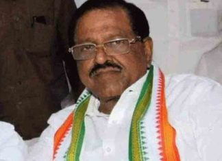 രാജ്മോഹൻ ഉണ്ണിത്താനെ കയ്യേറ്റം ചെയ്യാൻ ശ്രമിച്ച കേസ്; കോൺഗ്രസ് നേതാവിന് മുൻകൂർ ജാമ്യം verbal-abuse-against Rajmohan-Unnithan