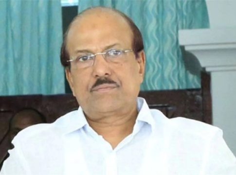 മലപ്പുറത്തെ ദേശാഭിമാനി വാർഷികാഘോഷം; പികെ കുഞ്ഞാലിക്കുട്ടി വിട്ടുനിന്നു Malappuram deshabhimani anniversary celebration; PK Kunhalikutty back off