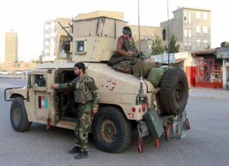 കാബൂൾ എയർപോർട്ടിന് അടുത്ത് ആൾത്തിരക്ക്; ഏഴ് മരണം taliban-captures-afghan-provincial-capital