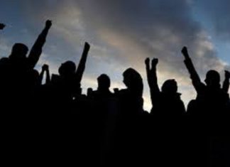 പെരുന്തിരുത്തി; ഗതാഗത യോഗ്യമായ വലിയ പാലം വേണം, നാട്ടുകാർ രംഗത്ത്