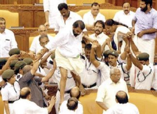 നിയമസഭാ കയ്യാങ്കളി കേസ്; തുടരന്വേഷണം ആവശ്യപ്പെട്ട് പോലീസ്- വിമർശിച്ചു കോടതി Niyamasabha ruckus case
