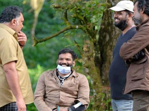 'Spring' Malayalam Movie progresses in Munnar