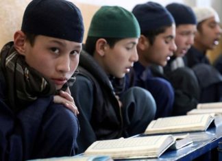 afghan-boys-school-reopen