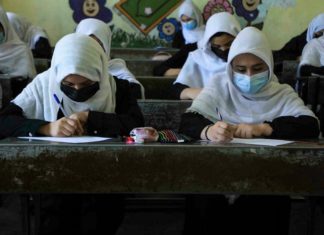 girls-may-study-in-no-men-classroom