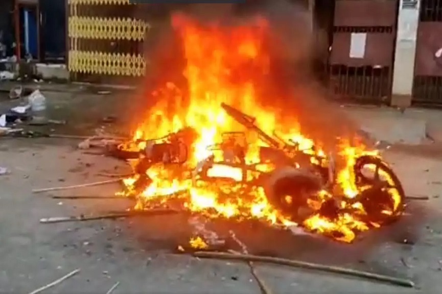 -tripura-bjp-workers-attack-dailys-office -tripura-bjp-workers-attack-dailys-office