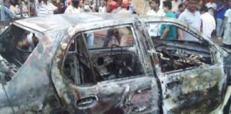 Violence-erupts-outside-CPI(M)-office