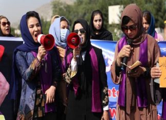 women police officer killed