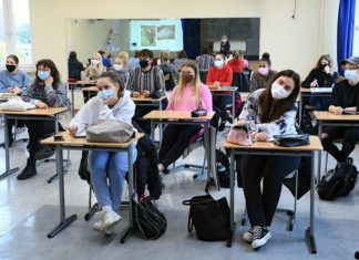 കോവിഡ് വ്യാപനത്തിന് ശേഷം സ്കൂളുകൾ തുറന്ന് ബഹ്റൈൻ Bahrain News