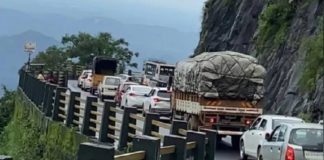 Thamarassery Churam traficjam