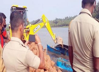 Bekal Police Distroyed Three Boats That Used For Sand Mining