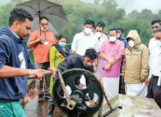 വെള്ളം കുറയുന്നില്ല, തമിഴ്നാട് കൂടുതൽ ജലം കൊണ്ടുപോകണം; റോഷി അഗസ്റ്റിൻ Tamil Nadu needs to carry more water; Roshi Augustine