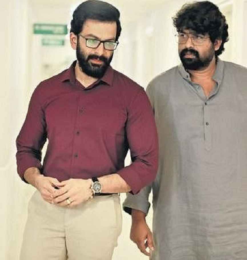 Joju George and Prithviraj in STAR