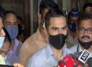 ‘എന്റെ അവകാശങ്ങള് ലംഘിക്കാൻ സമ്മതിക്കരുത്’; സമീർ വാങ്കഡെ കോടതിയിൽ sameer